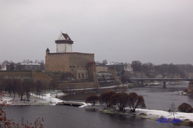 10_11_08 009 Narva.jpg